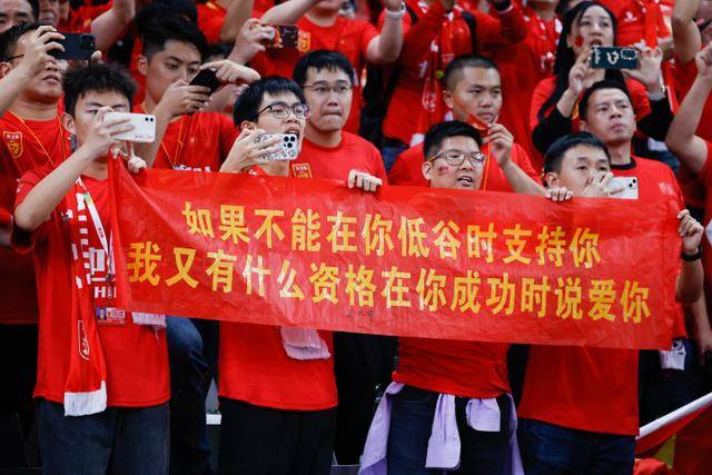 中国公开赛：泰国黑马连克劲敌 周跃龙上演逆转