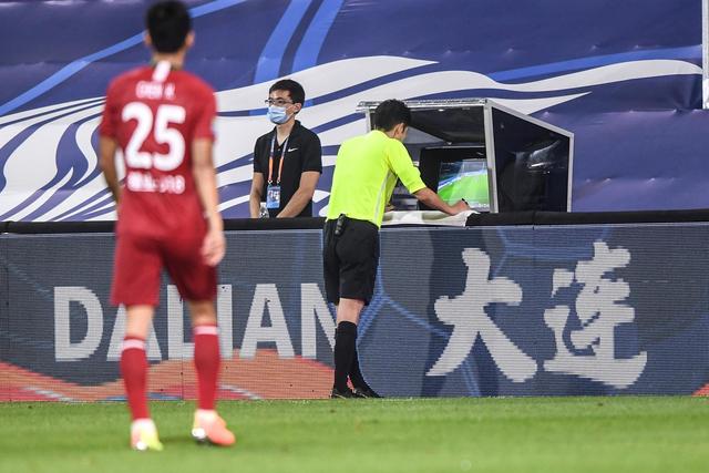 分析：中国男篮首次暂停时机不佳 日本队轻松得分